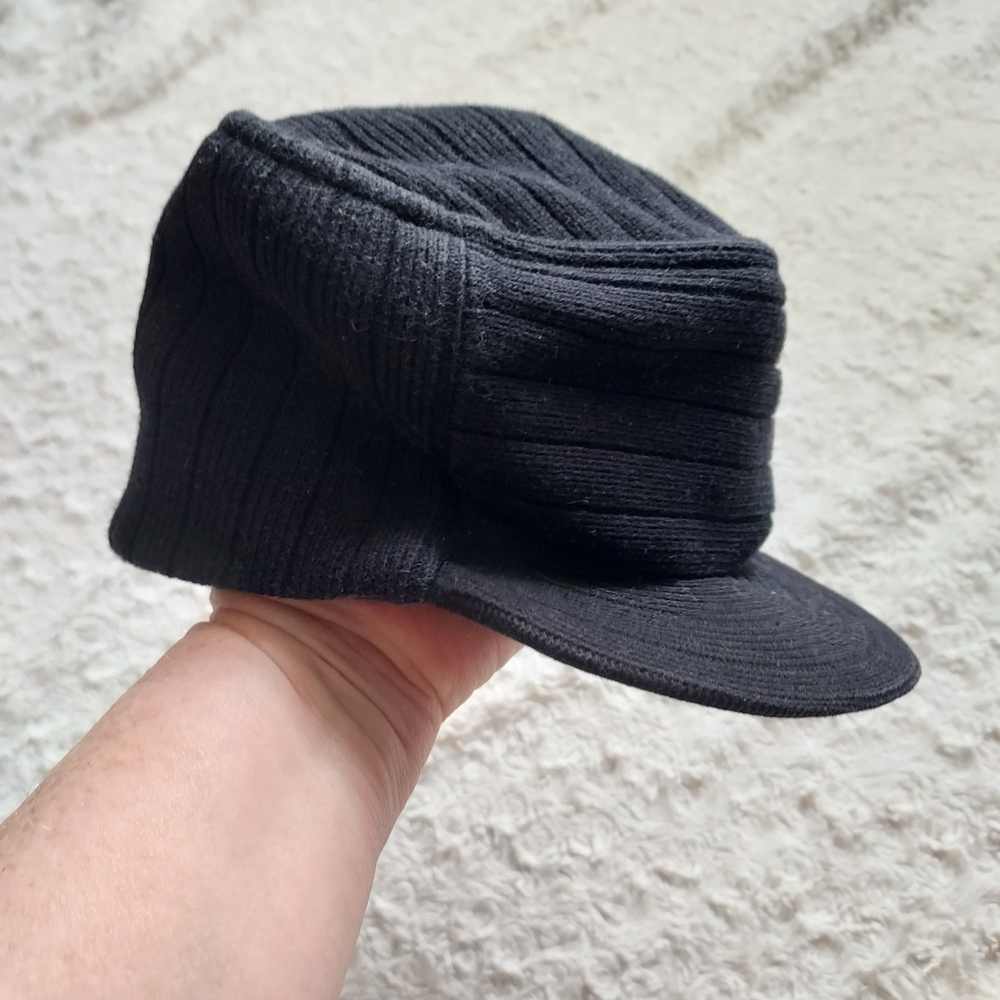 Accessorise Black Ribbed Knit Beanie Hat Cap OSFM Newsie